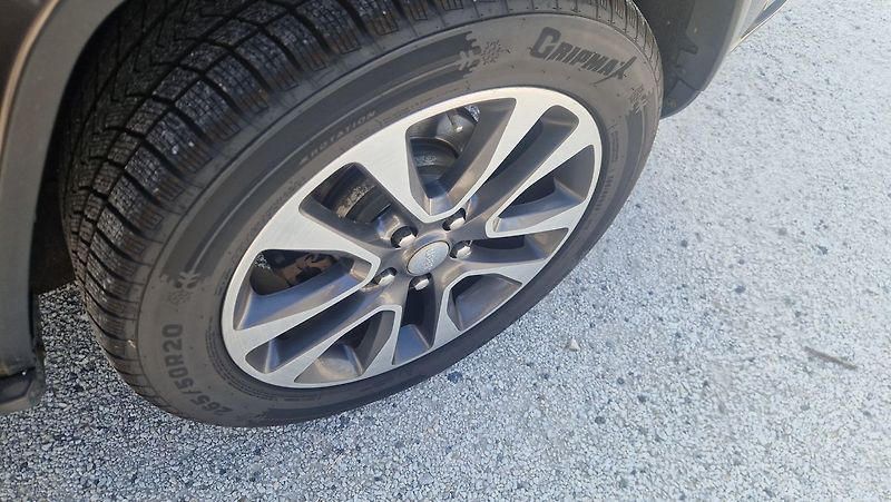Jeep Grand Cherokee 3,0 CRDi 6V - fotka 12 z 13