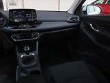 Hyundai i30 (2023) SMART 1.5 T-GDI MHEV, ČR,1.maj - náhled 8
