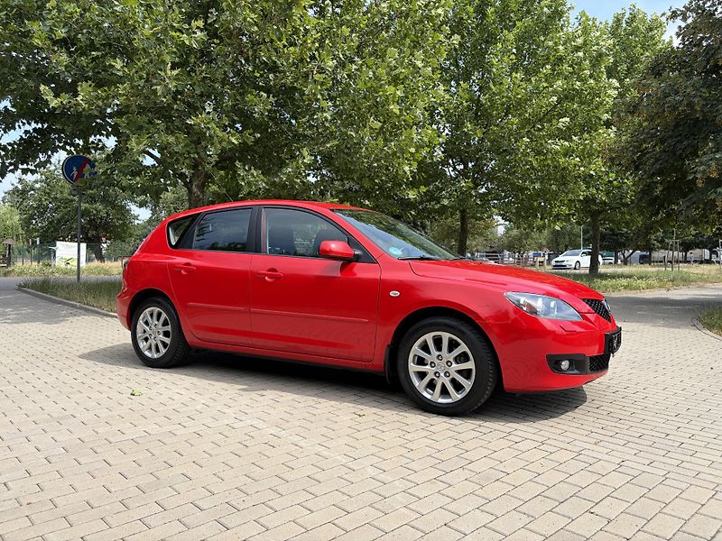 Mazda 3 1.6 Sport Active - fotka 13 z 25