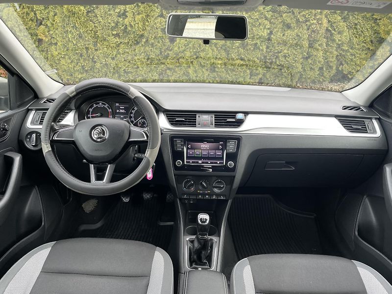 Škoda Rapid (2017) 1.0 TSI 70 KW AMBITION - fotka 9 z 17