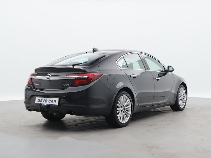 Opel Insignia 2,0 Turbo 184kW Cosmo SH - fotka 7 z 28