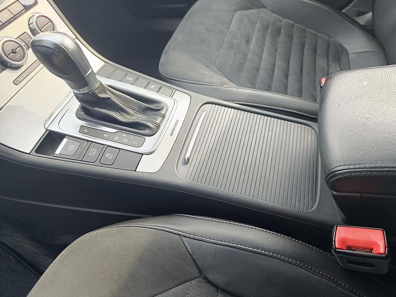 Volkswagen Passat (2013) VW Passat B7 2.0 TDI DSG 4x4 - fotka 15 z 31