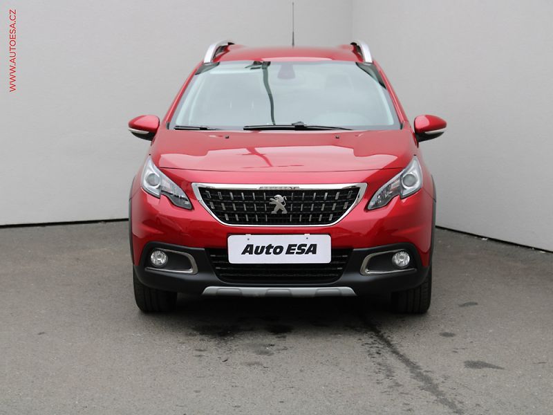 Peugeot 2008 (2019) 1.2i, 1.maj,ČR, autoAC, temp - fotka 2 z 3