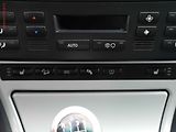 BMW X3 (2006) 2.0d xDrive, Výhř.sed. - náhled 12