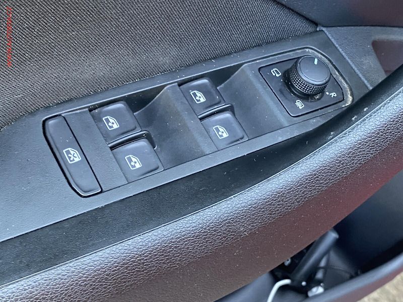 Škoda Kamiq (2020) 1.0 G-TEC, Ambition, LED - fotka 11 z 17