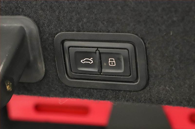Audi A6 (2014) 3.0 BiTDI, 4X4, Automat, Kůže - fotka 21 z 21