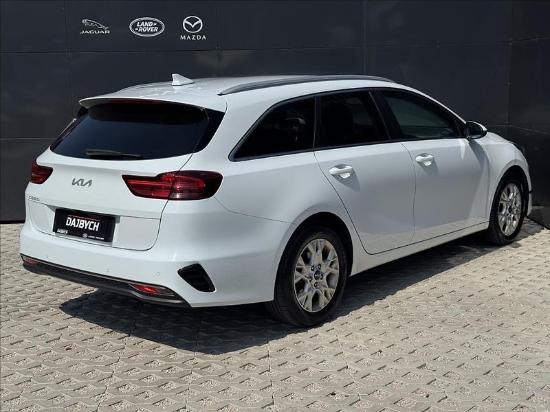 Kia Ceed 1,6 CRDI 100kW Exclusive ČR DP - fotka 7 z 30