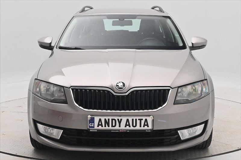 Škoda Octavia 2,0 TDI 110kW Elegance Tažné V - fotka 2 z 30