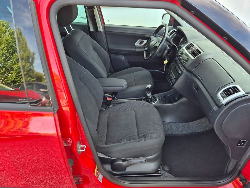 Škoda Fabia (2008) 1.9 TDI ROZVODY TOP - fotka 10 z 35