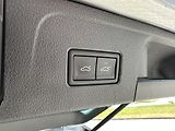 Volkswagen Passat Variant 2.0 TDI DSG R-Line 4Motion - náhled 26