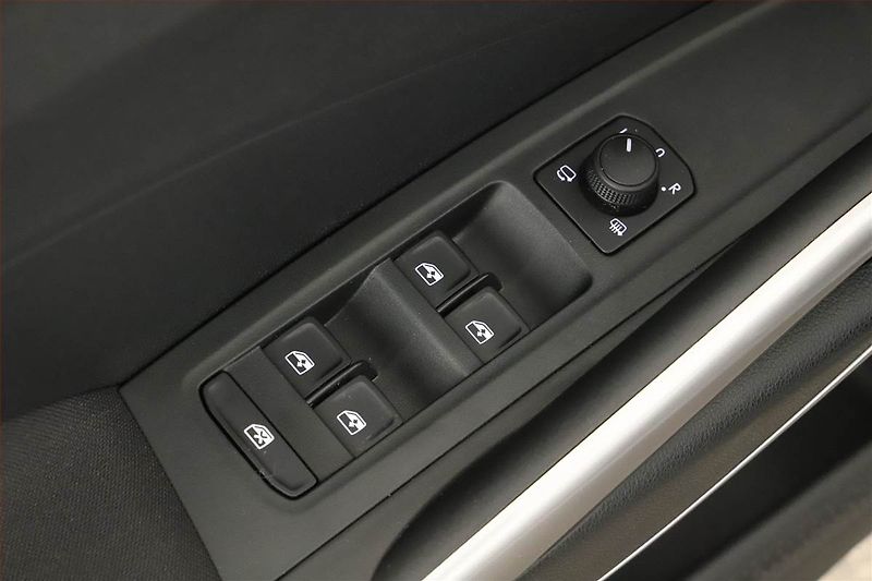 Škoda Fabia (2024) 1.0 TSI, Top Selection, FullLe - fotka 11 z 13