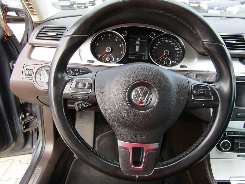 Volkswagen Passat (2011) 1.4TSi, DSG, park.čidla - fotka 13 z 20
