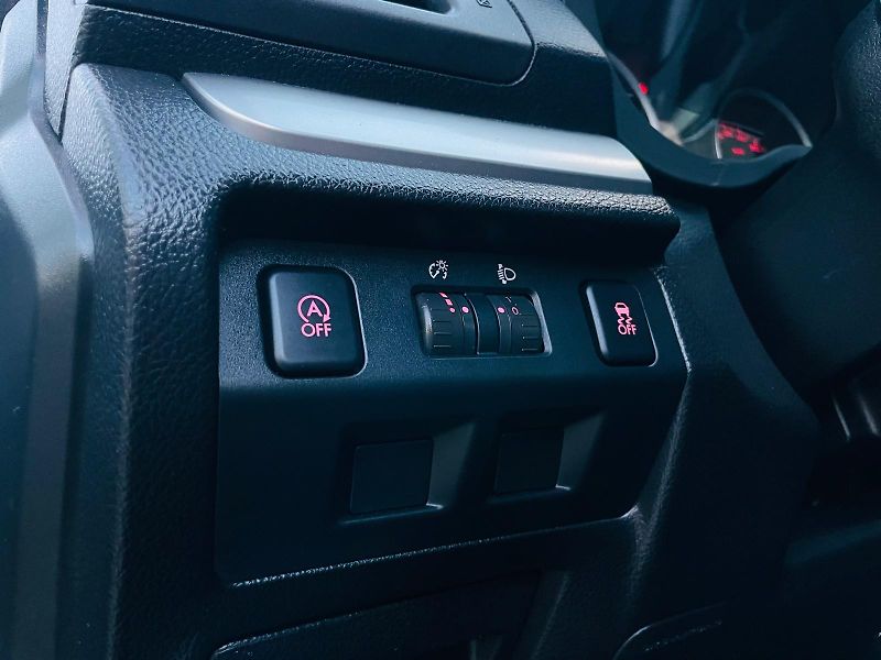 Subaru XV 2.0i 4x4 110KW MANUÁL SERVISKA - fotka 39 z 45