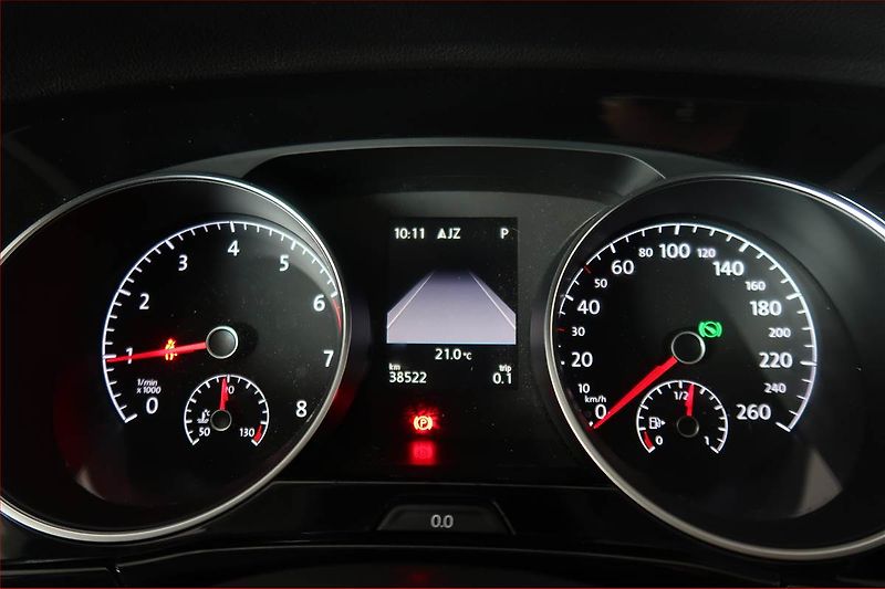 Volkswagen Touran (2022) 1.5 TSI - fotka 11 z 21
