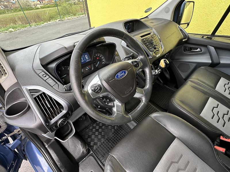 Ford Transit Custom (2014) SPORT 2.2/114Kw  *3.Místa *TZ* - fotka 11 z 41