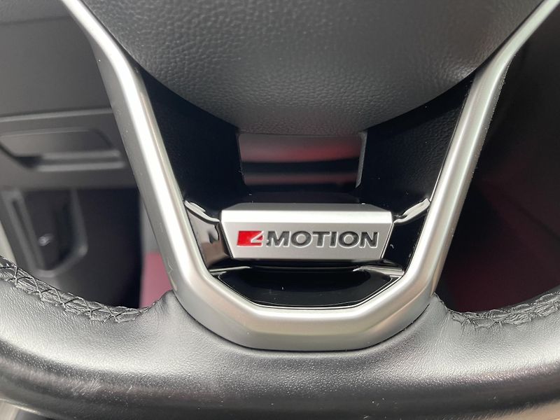Volkswagen Passat 2.0TDi DSG 4x4 ELEGANCE-DPH-ČR - fotka 10 z 46