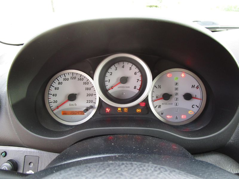 Toyota RAV4 2,0-110KW-4x4-AUTOMAT - fotka 11 z 16