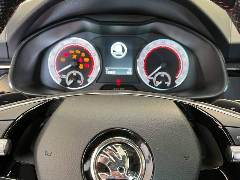 Škoda Scala (2022) 1.0 TSI 81kW Monte Carlo DSG - fotka 16 z 20