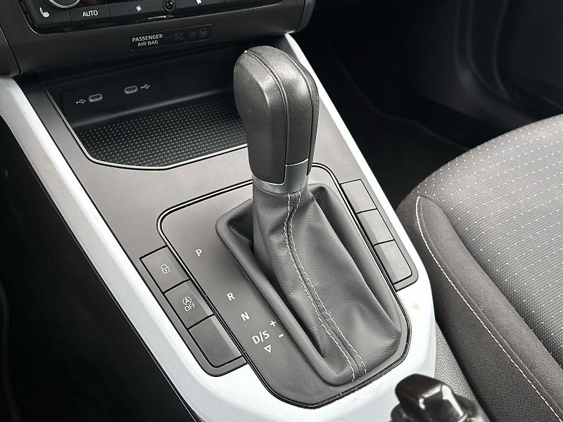 Seat Arona (2024) 1.0 TSI DSG Style - fotka 14 z 27