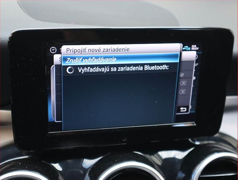 Mercedes-Benz Třídy C (2018) Classic C 220 d 4MATIC - fotka 19 z 21
