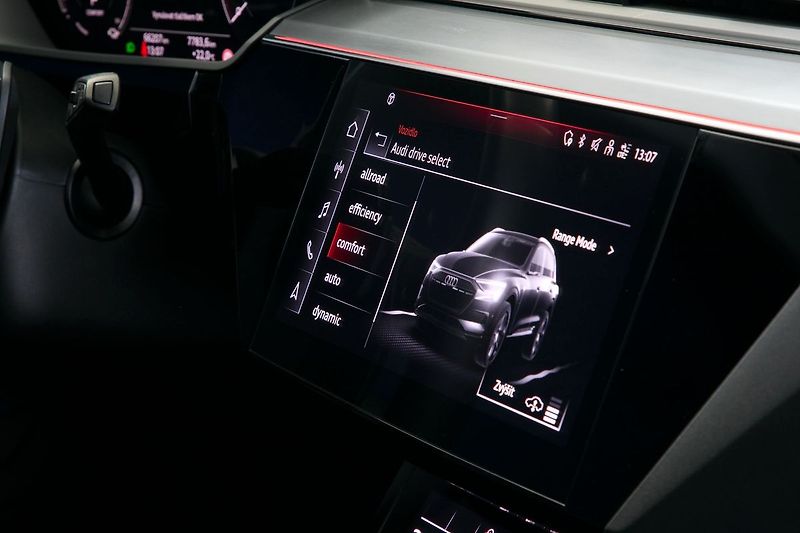 Audi e-tron 55 300kW Matrix Tažné ZÁRUKA - fotka 28 z 43