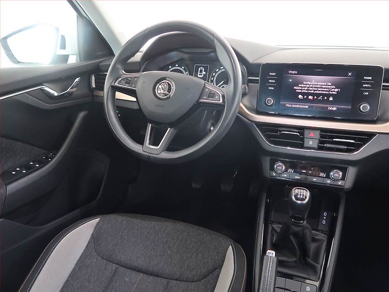 Škoda Scala (2020) Style 1.5 TSI, ČR,1.maj - fotka 7 z 14