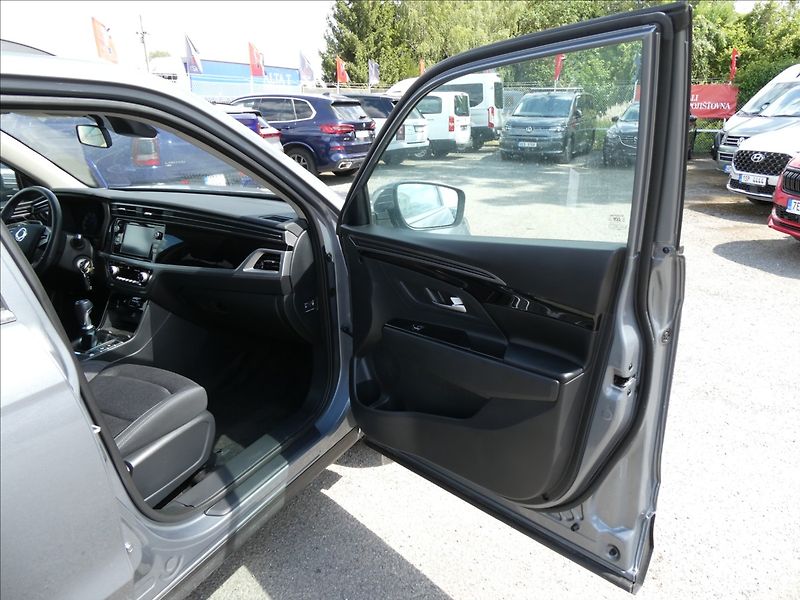 SsangYong Korando 1,5 T-GDI 120kW Style,ČR - fotka 21 z 38
