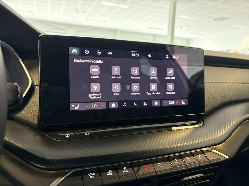 Škoda Octavia 1.5TSi 110kW Sportline - fotka 19 z 21