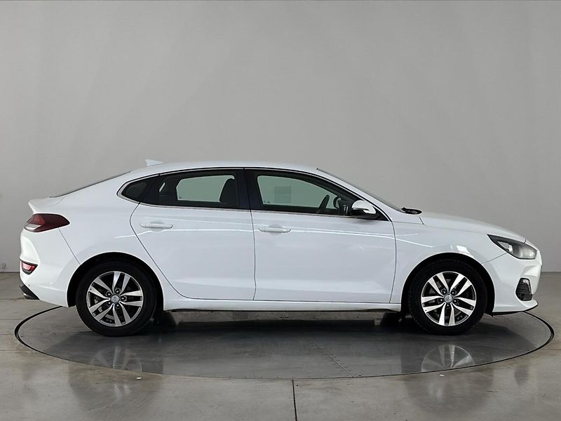 Hyundai i30 Comfort - fotka 16 z 27