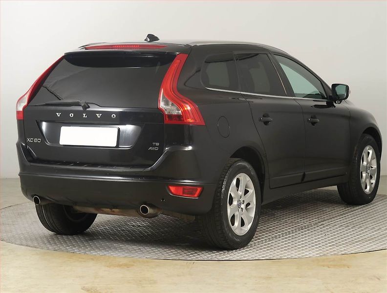 Volvo XC60 (2009) Summum T6, 4X4, Automat - fotka 5 z 21