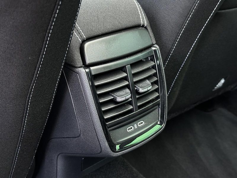 Škoda Scala 1.5TSi DSG 150PS Monte Carlo K - fotka 39 z 44