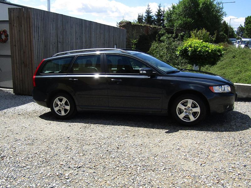 Volvo V50 (2009) 1.8 16V kW - fotka 2 z 35