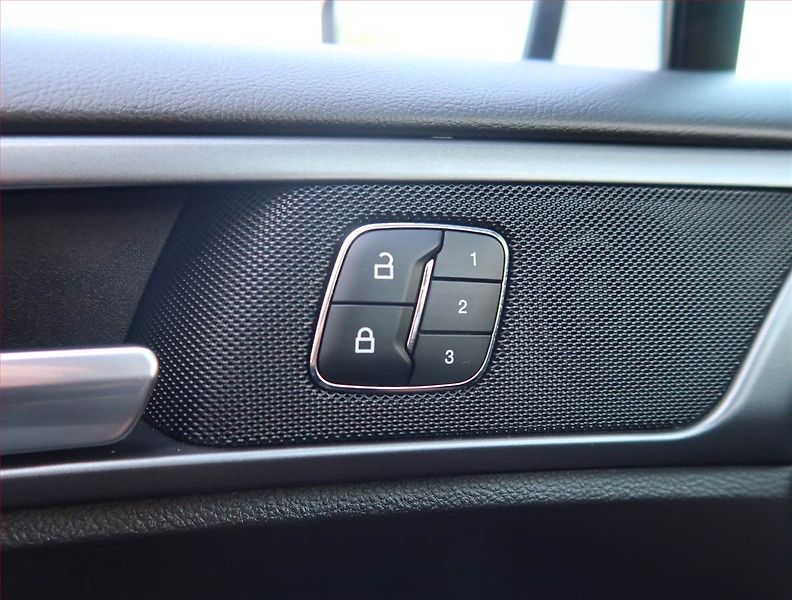 Ford Mondeo (2019) ST-Line 1.5 EcoBoost, Automat - fotka 22 z 27