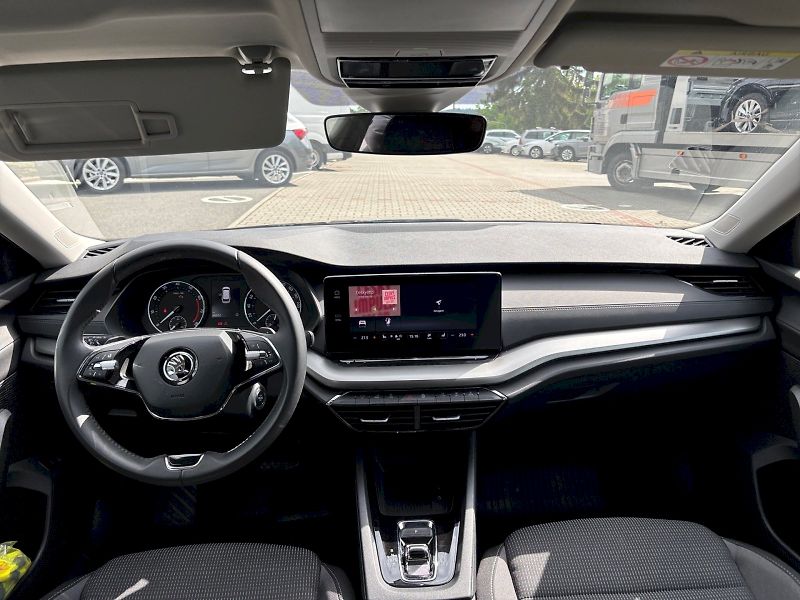 Škoda Octavia (2024) COM M-HEV AMB TS 110/1.5 A7F - fotka 5 z 29