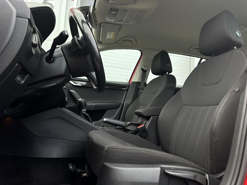 Škoda Octavia Combi 1.0TSi DSG Smartlink 2Z. - fotka 10 z 38
