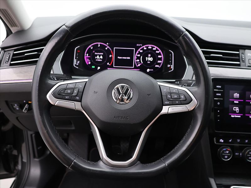 Volkswagen Passat 2,0 TDI 110kW DSG Elegance - fotka 15 z 34