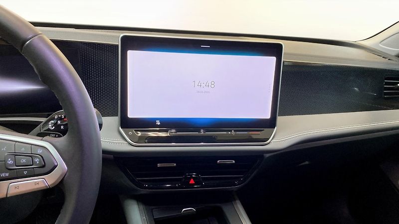 Volkswagen Passat 1.5 eTSI Webasto Tažné Kamera - fotka 10 z 14