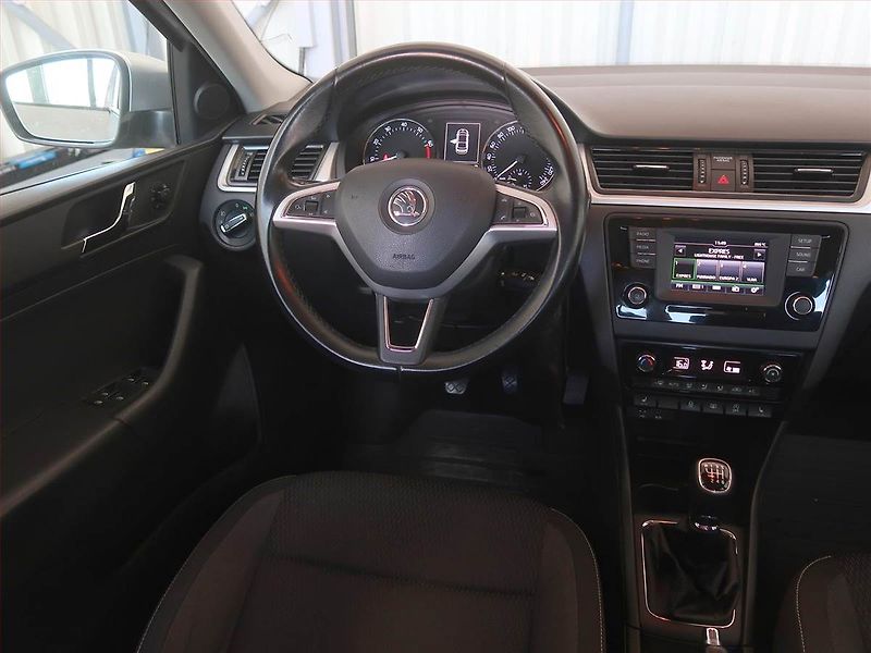 Škoda Rapid (2016) Ambition 1.2 TSI, Serv.kniha - fotka 7 z 16