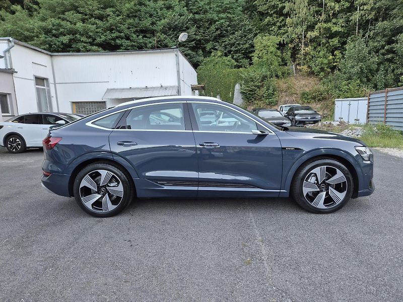 Audi e-tron SPORTBACK 300kw SOH 97,2% - fotka 7 z 45
