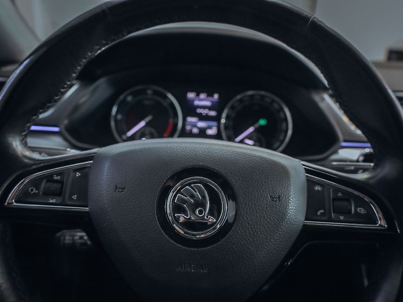 Škoda Superb 2.0TDI, Style DSG 110 kW - fotka 12 z 32