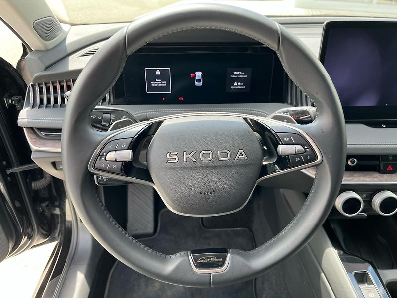 Škoda Superb 2.0TDi 110kW L&K DSG - fotka 14 z 30