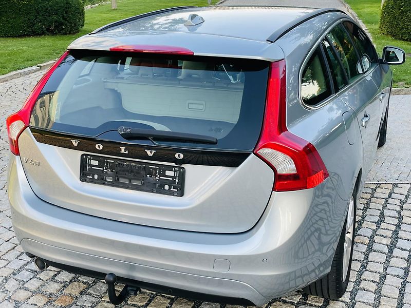 Volvo V60 2.0D4 5V AUTOMAT KAMERA TAŽNÉ - fotka 13 z 43