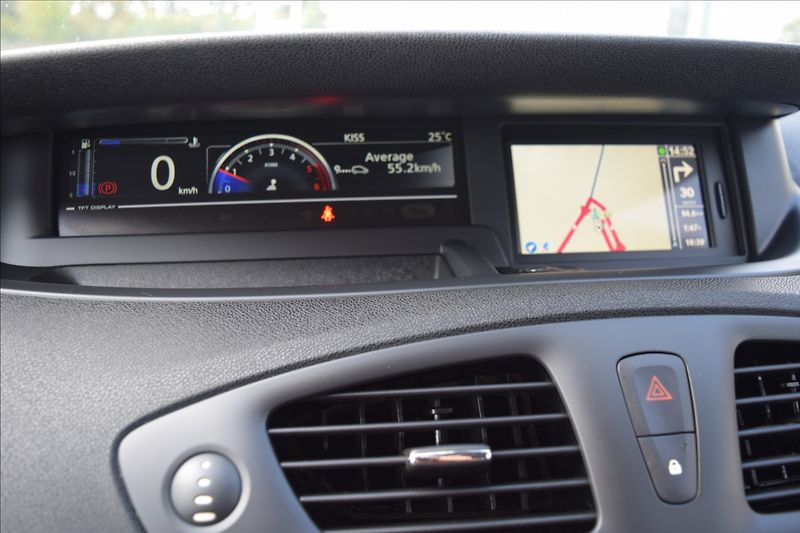 Renault Scénic 1,5 DCi 81KW KLIMA NAVI - fotka 29 z 43