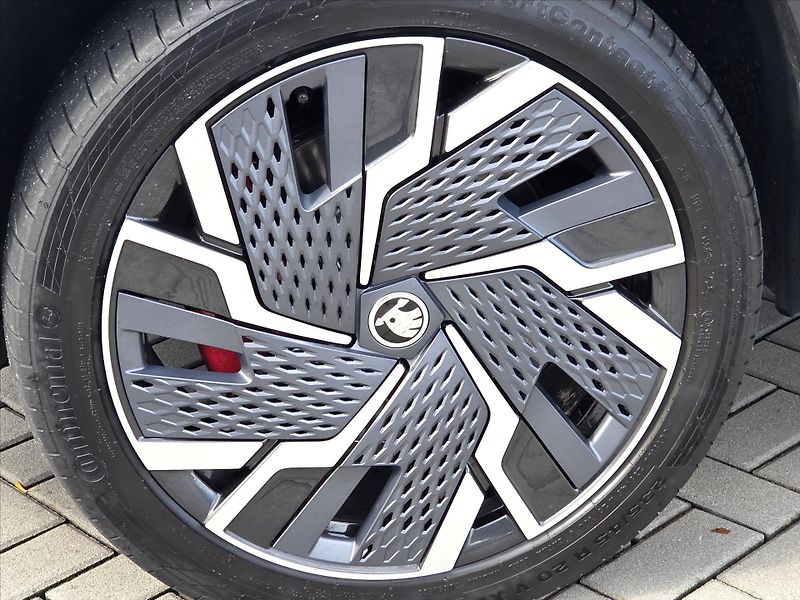 Škoda Kodiaq 2,0 TSi DSG 4x4 RS Tažné z. We - fotka 25 z 29