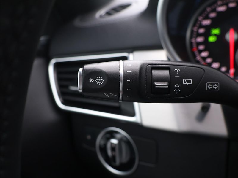 Mercedes-Benz GLS 3,0 190 kW 350 d 4MATIC - fotka 20 z 36