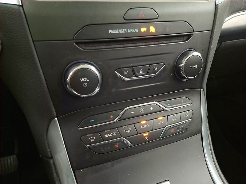 Ford S-MAX (2020) 2.0 EcoBlue, Navi, Tempomat - fotka 16 z 19