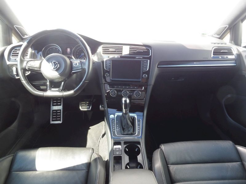 Volkswagen Golf Variant (2016) R 2,0 TSI 221kW DSG 4MOTION - fotka 5 z 29