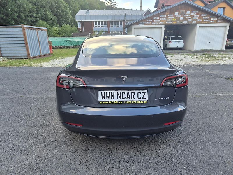 Tesla Model 3 LONG RANGE DUAL MOTOR 91,4% - fotka 8 z 49