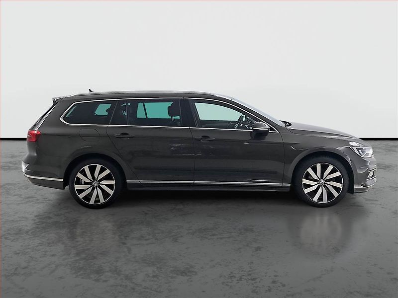 Volkswagen Passat (2015) R-Line 1.8 TSI, Automat - fotka 6 z 17