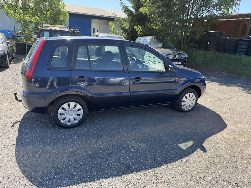 Ford Fusion 1.4i - fotka 7 z 19